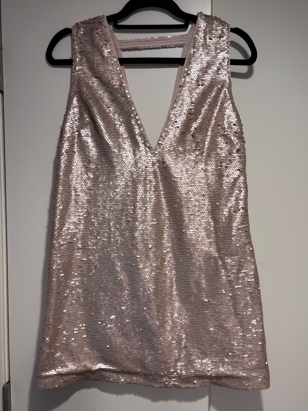 H&M Sleeveless Sequin V-Neck Mini Dress in Blush